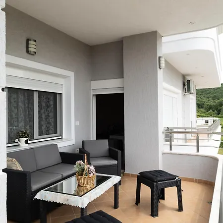 Apartamento Lalzit Hills Draç