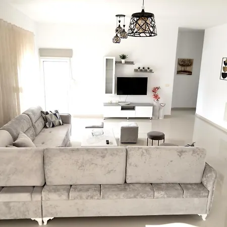 Apartamento Lalzit Hills *