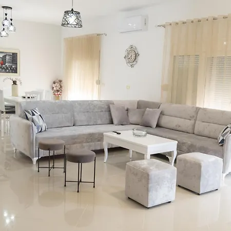 Lalzit Hills * Dıraç