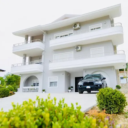 Lalzit Hills * Dıraç