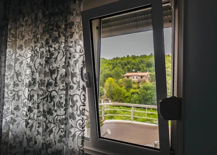 아파트 Lalzit Hills 드라치