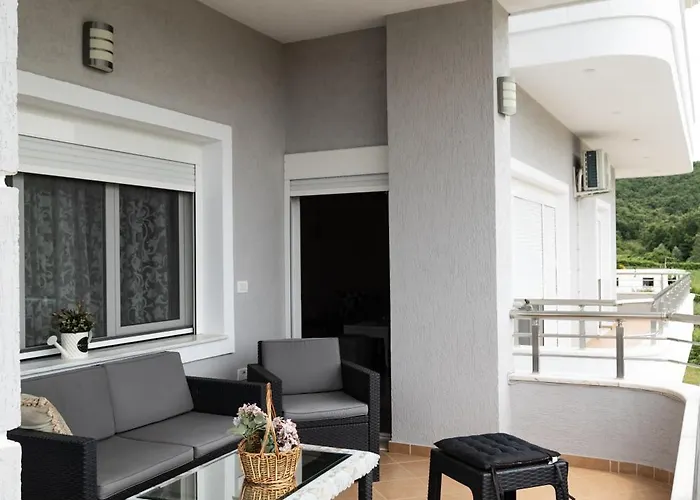 아파트 Lalzit Hills 드라치